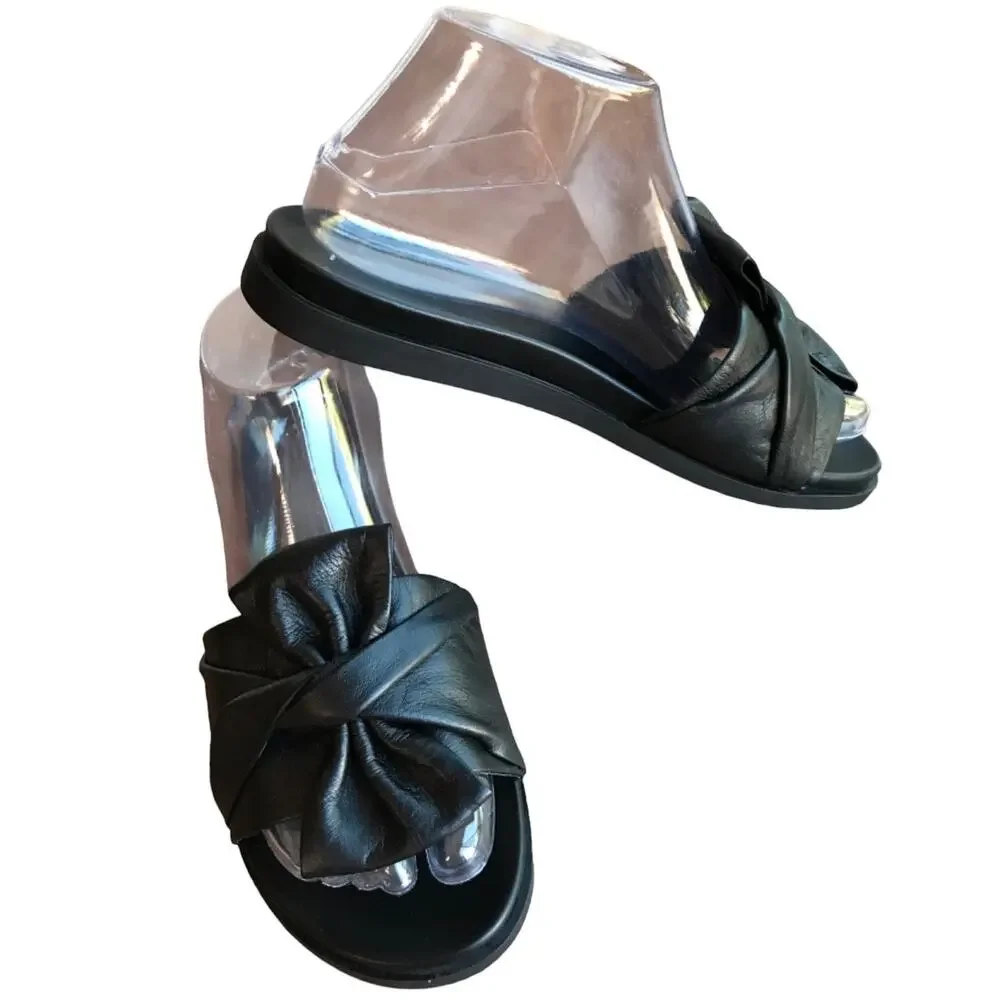 Unity in Diversity Black Diona Leather Decorative Tie Top Slides size 7.5